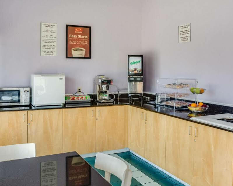 נורפולק Econo Lodge Little Creek מראה חיצוני תמונה